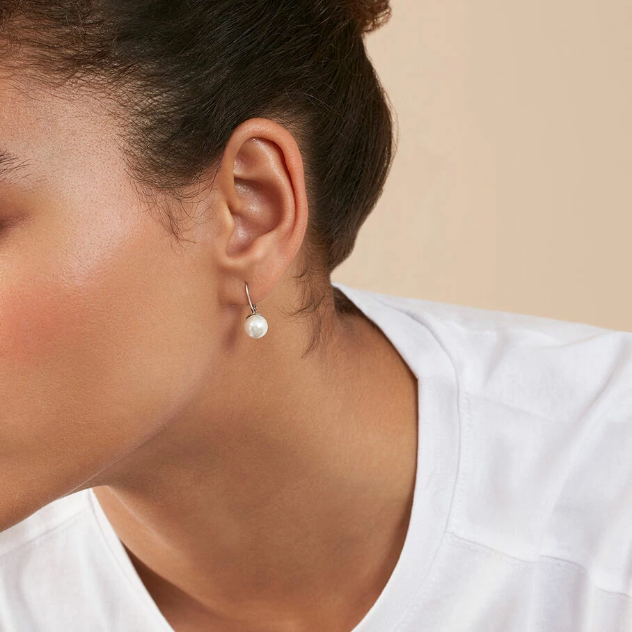 AGATHA FR Boucles D'oreilles Pendantes PEARLY - Perle / Argenté 4 AGATHA FR Boucles D'oreilles Pendantes PEARLY - Perle / Argenté – Image 2