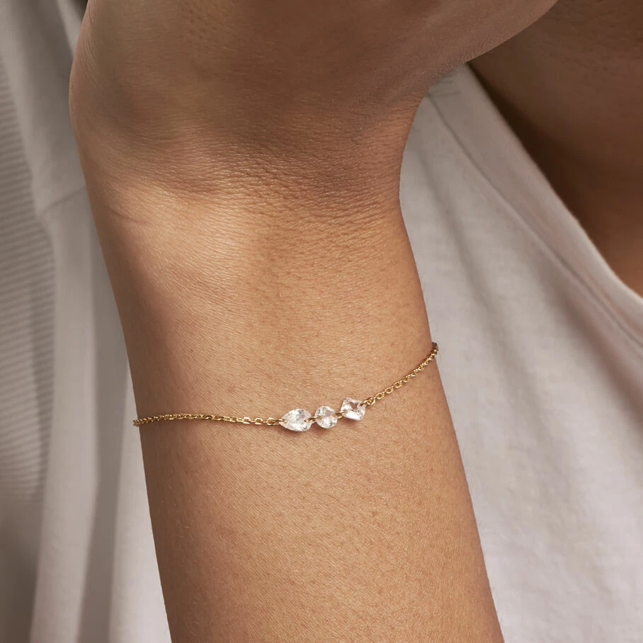 AGATHA FR Bracelet Souple PETILLE - Cristal / Doré 4 AGATHA FR Bracelet Souple PETILLE - Cristal / Doré – Image 2