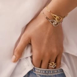 AGATHA FR Bracelet Souple GEMINI - Cristal / Doré 7 AGATHA FR Bracelet Souple GEMINI - Cristal / Doré -Colliers Soldes Magasin 02490080 137 TU M2